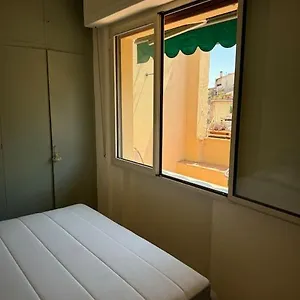 https://friendly-small-1-br-apt-with-beautiful-terrace.it-tuscanyhotel.com
